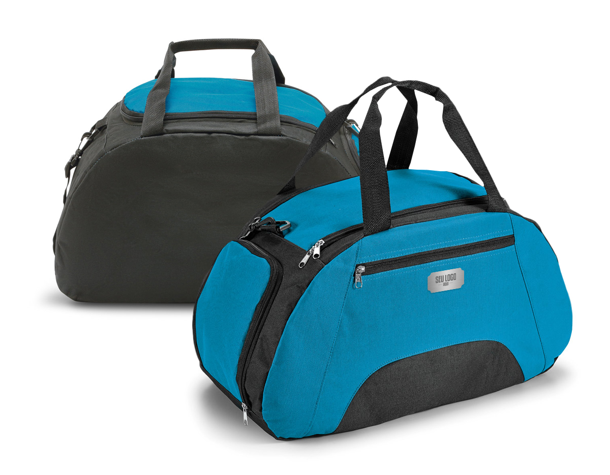 Bolsa esportiva em 600D com fundo em placa semi-rígida. Bolso frontal e bolso lateral para calçado, ambos com zíper. Alça de ombro ajustável. Capacidade até 30 L. 520 x 300 x 255 mm