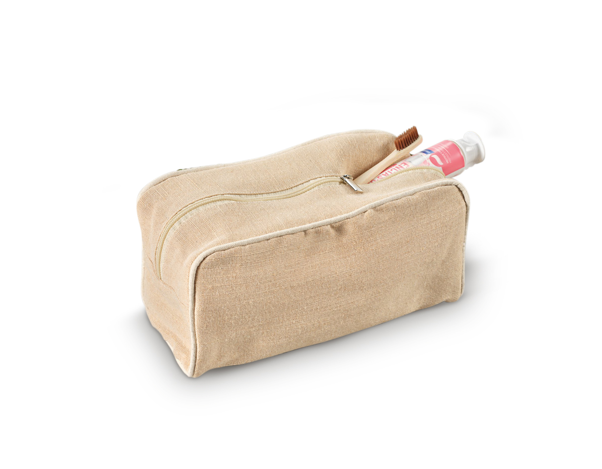 Bolsa de cosméticos em juco (mistura de algodão e juta, 260g/m²) com interior forrado em tecido 70% algodão reciclado e 30% poliéster reciclado. Compartimento espaçoso com zíper. 250 x 130 x 100 mm