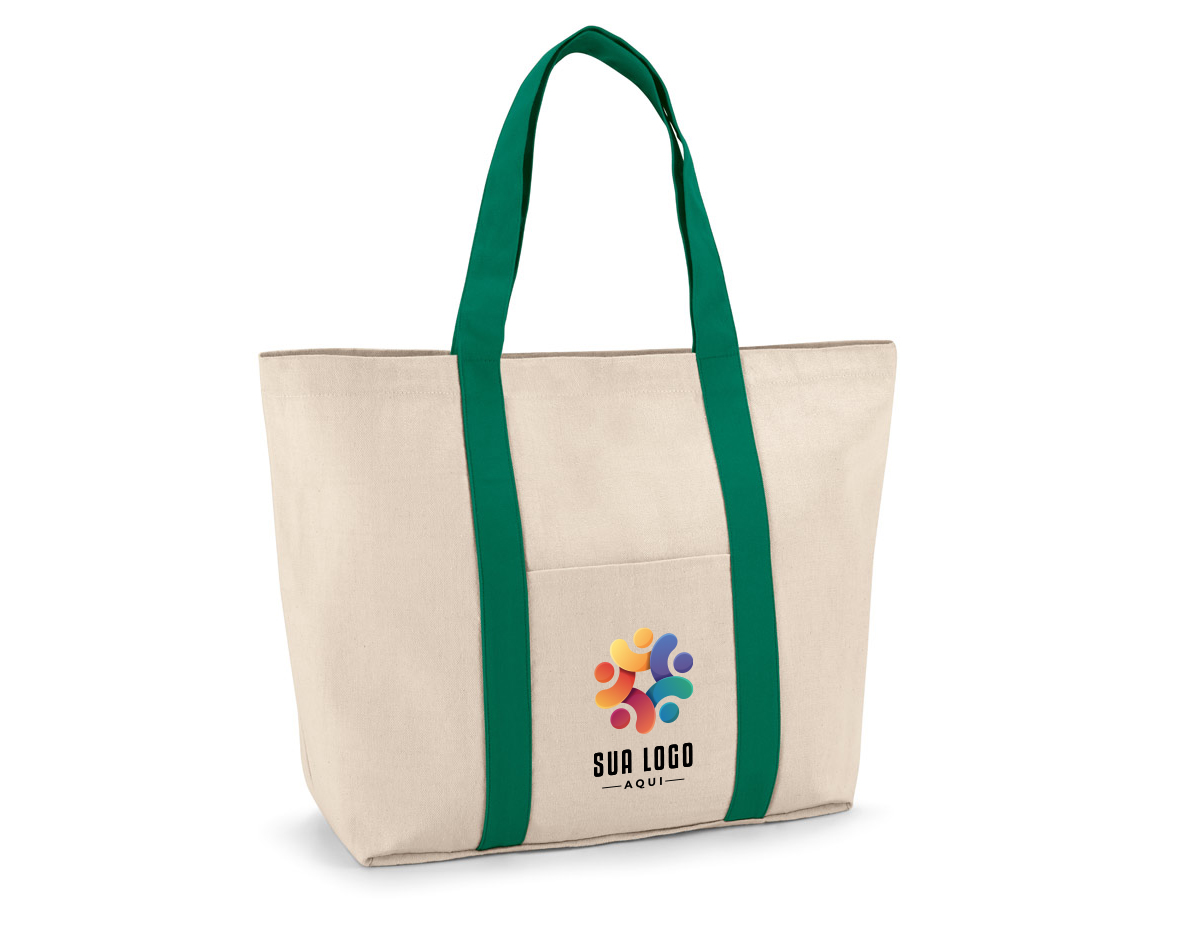 Sacola 100% algodão canvas (280 g/m²) com bolso frontal e bolso interior com zíper. A sacola contém fecho magnético e alças de 60 cm. 530 x 380 x 170 mm