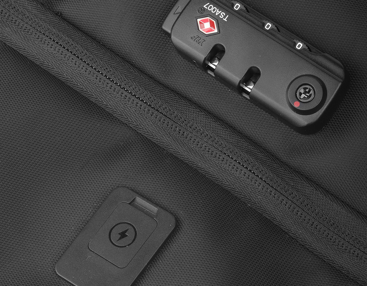 Mala executiva em poliéster, compartimento interno com zíper,  alça de ombro e mão, entrada usb, cadeado com senha/segredo, cadeado tipo TSA e compartimento para notebook de até 15,6".
