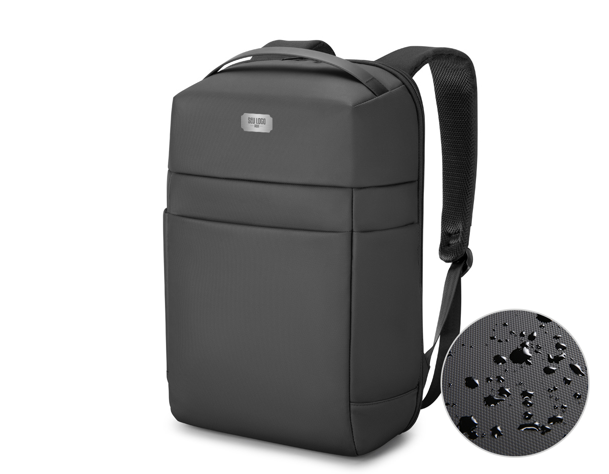 Mochila premium, produzida com poliéster acolchoado, alças de ombro acolchoadas, interior com divisórias, engate para mala de viagem, aceita notebook de até 15,6”.