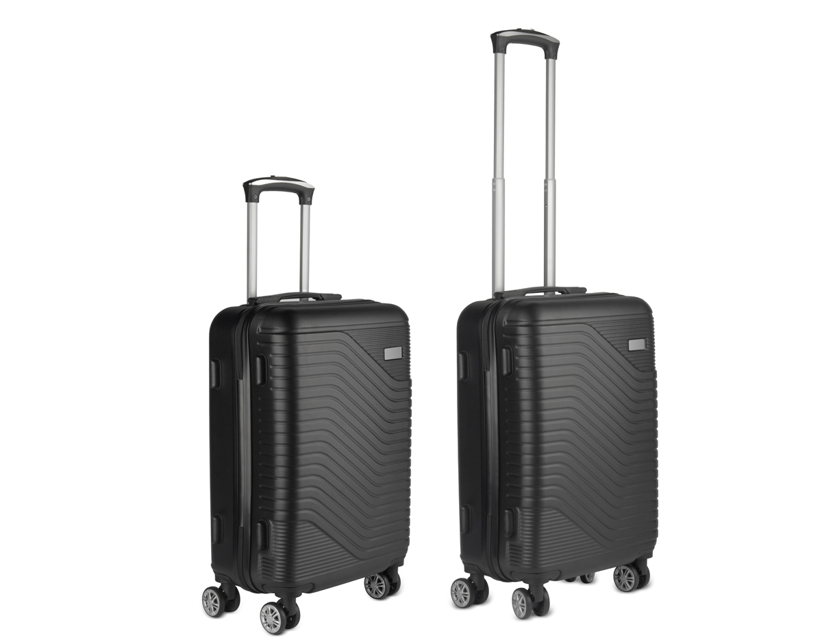 Mala de viagem em ABS; Abertura frontal com ziper para acesso ao interior da mala; Cadeado com senha/segredo; Sistema de carrinho de aço; Alça de mão na parte superior; Acompanha Plaquinha sem personalização.