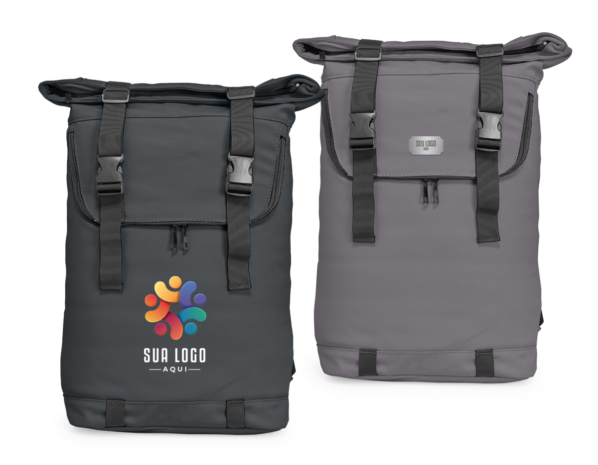 Mochila de couro sintético de 34 litros resistente à água. Possui dois compartimentos, sendo o principal com bolso para notebook de 14 polegadas. Possui engate para mala de viagem, fechamento por zíper e cinto com velcro.