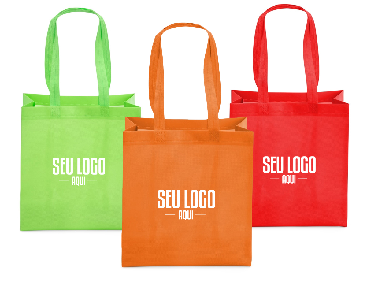 Durável e sustentável, a sacola de TNT é a alternativa ideal para substituir sacolas descartáveis. Produzida em TNT de 116g/m² com costura termo selada e ampla profundidade, ela é resistente à água e projetada para suportar o uso diário.