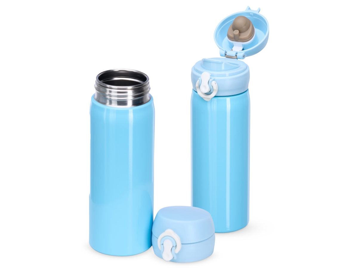 Garrafa 500ml em inox com botão e válvula para abertura. Possui um sistema de trava (basta mover para cima/baixo para abrir/fechar) pressione o botão central para abrir a tampa.