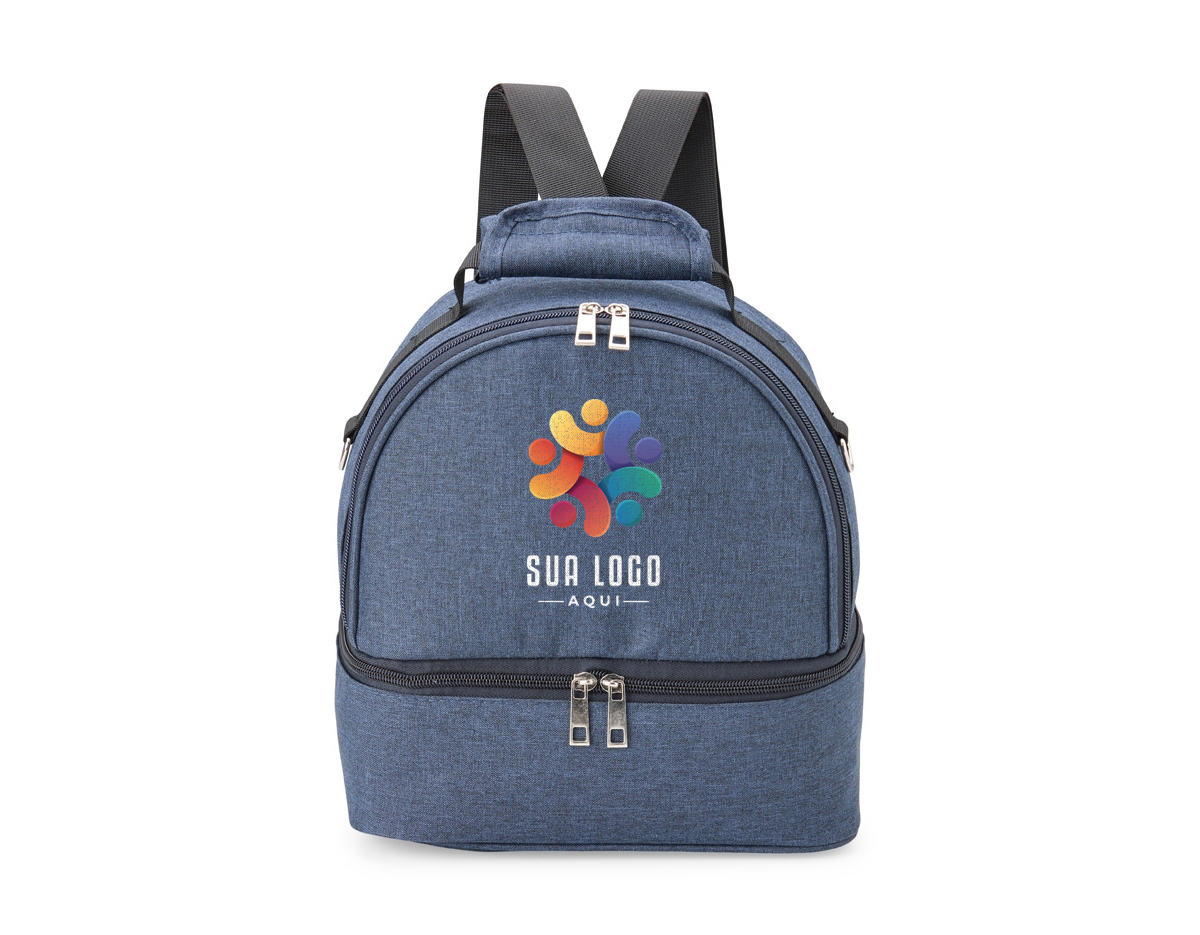 Bolsa térmica dupla em nylon com dois compartimentos térmicos isolados, capacidade de 7 litros. Contém bolso traseiro com zíper, alça de mão e alça para as costas.