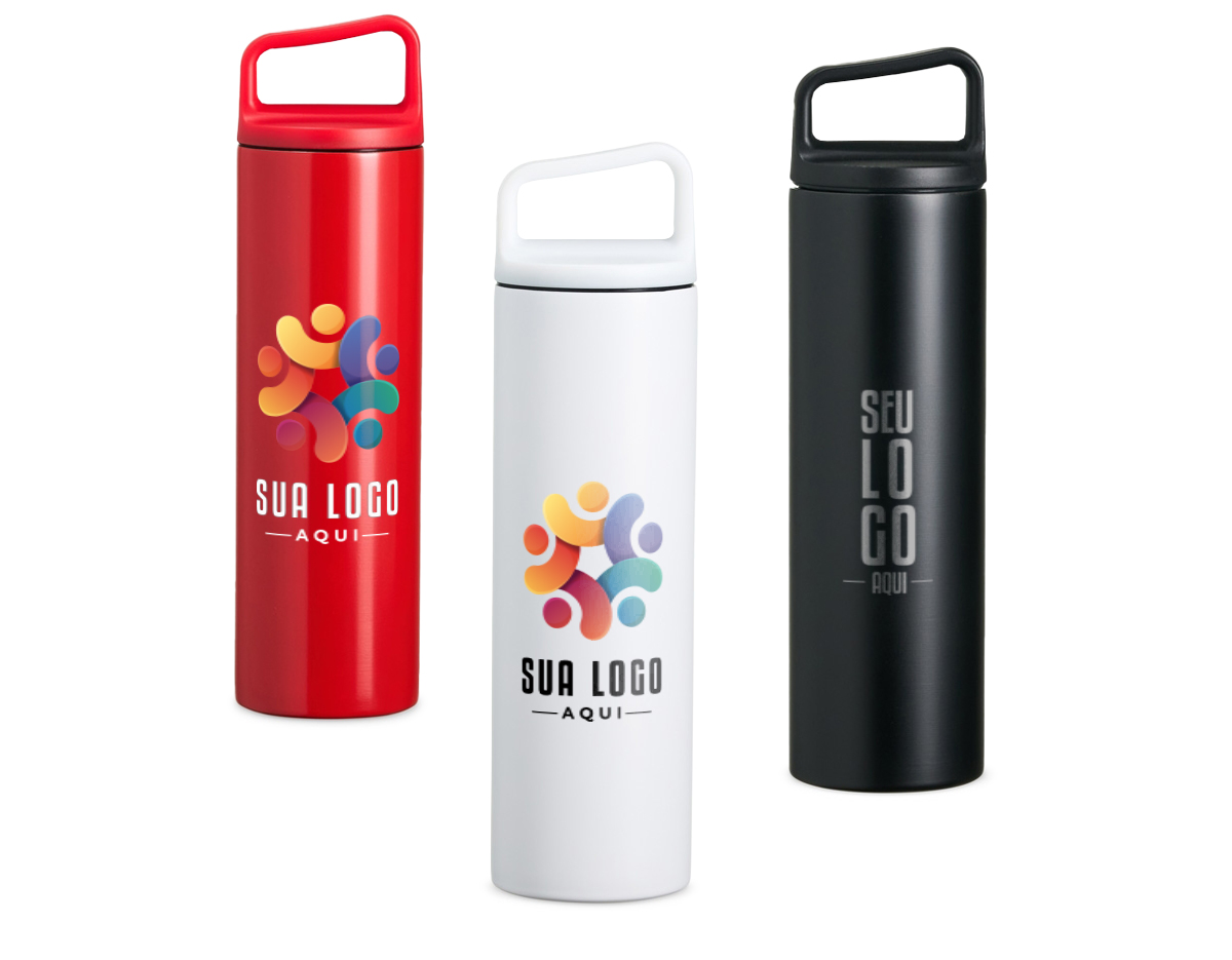 A garrafa térmica em inox possui parede dupla e capacidade de 600 ml, ideal para manter suas bebidas quentes ou frias por mais tempo. A tampa, feita de plástico e com rosca, garante vedação segura, enquanto a alça acoplada facilita o transporte. Um produto prático e funcional para o dia a dia.