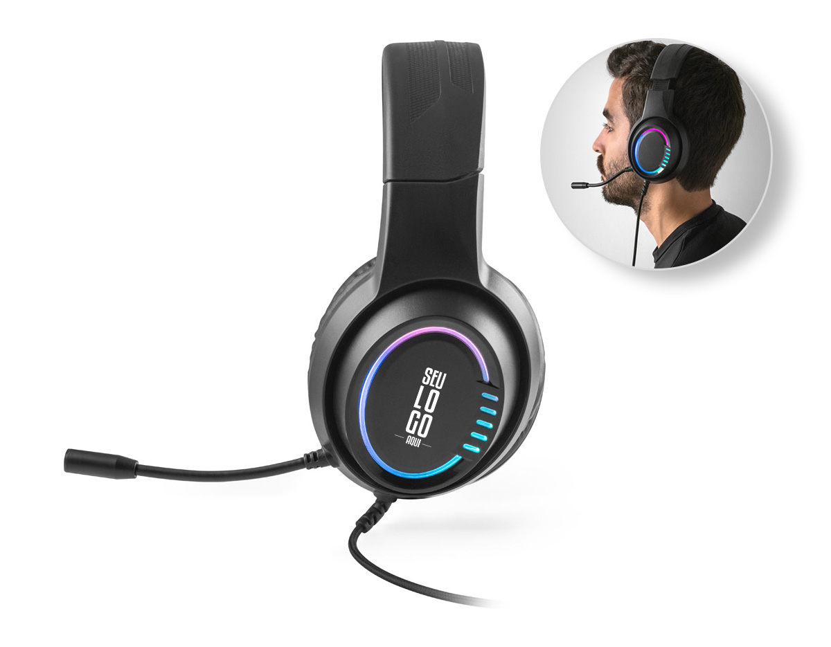 Fones de ouvido para jogos com microfone de alta qualidade incorporado com luzes RGB com um modo. Pensados para uso prolongado, são resistentes, confortáveis e contêm cabo de 2 m com controlador de volume. Incluso cabo jack de 3.5 mm com entrada USB-A. Os fones de ouvido quando utilizados com este cabo proporcionam uma qualidade superior no áudio. Fornecido em caixa presente. 20 x 19 x 10 mm |Caixa: 191 x 215 x 115 mm
