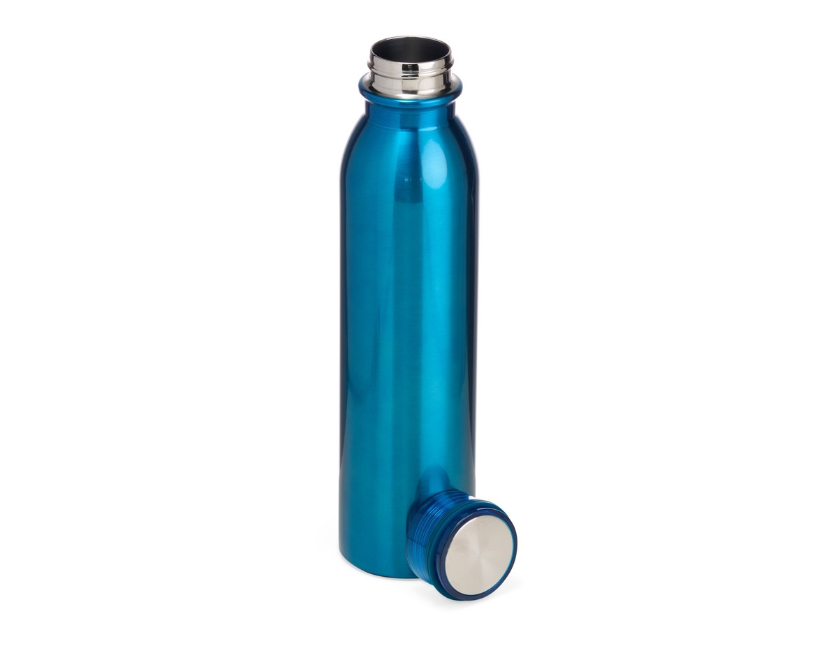 Bebidas na temperatura ideal em qualquer momento do dia. Esta garrafa térmica feita em inox 304, com parede dupla e capacidade de até 800ml é perfeita para qualquer ocasião, leve-a para a academia, parque ou até mesmo, para o trabalho. A sua alça de transporte é feita de silicone e está embutida na tampa (retire-a quase que completamente para usá-la). Uma verdadeira aliada na correria do dia a dia.