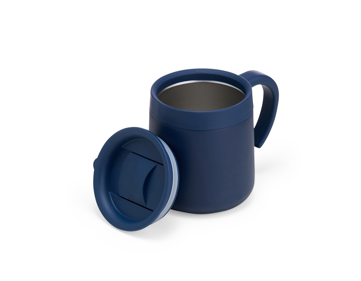 A companheira perfeita para manter bebidas na temperatura ideal por mais tempo. Feita em inox, com parede dupla e capacidade de até 350ml, esta caneca resistente e durável, tem tampa ajustável que evita derramamentos, trazendo ainda mais praticidade para o dia a dia.
