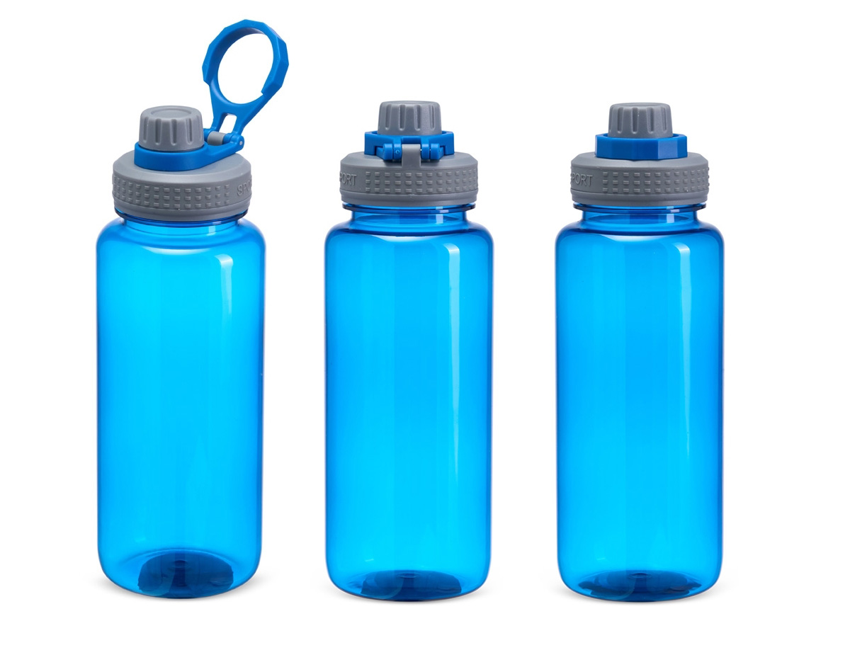 Grande na capacidade e compacta no design, nosso squeeze de 1 litro é a escolha certa para quem busca um produto resistente e prático para os dias de hidratação. Feita em plástico, ela se adapta ao seu ritmo, seja na academia, no parque ou no trabalho. Além disso, sua tampa é rosqueável e vem com uma proteção para o bocal e alça flexível, sendo uma verdadeira aliada na correria do dia.