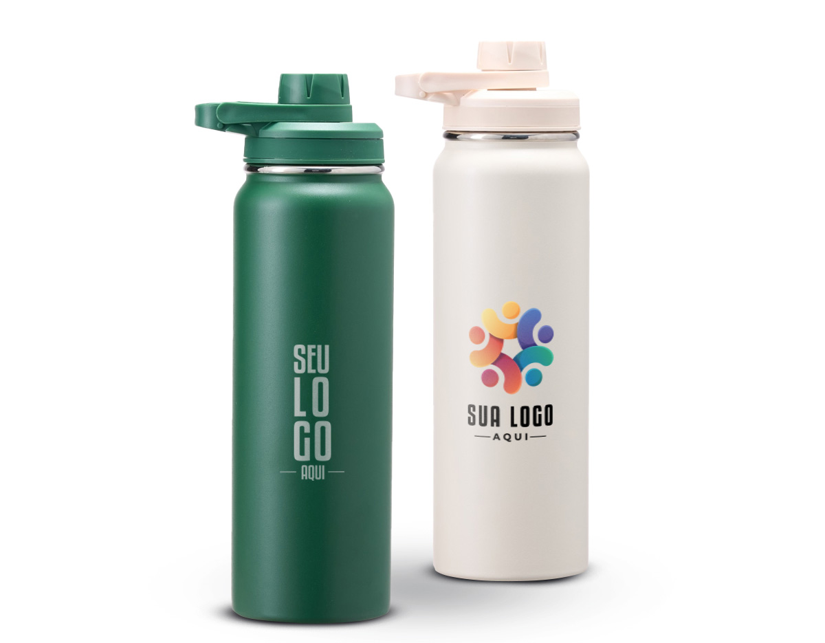 Chega de preocupações ao consumir suas bebidas! Nossa garrafa térmica de 850 ml, feita em inox, foi projetada para trazer mais praticidade ao seu dia a dia. Com uma trava embutida na tampa, ela se mantém fixa durante o uso, evitando o incômodo de "acidentes" — como a tampa que bate no rosto enquanto você bebe. Uma solução inteligente para quem busca conforto e eficiência!