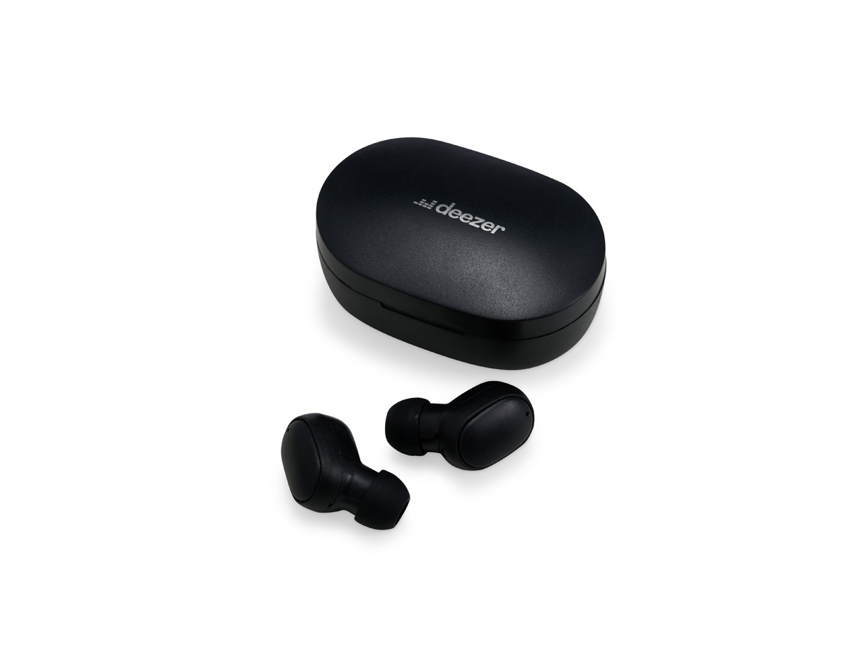 Buscando liberdade e praticidade para o seu dia a dia? Experimente nosso fone de ouvido com Bluetooth! É só abrir o Bluetooth, conectar o TWS, e curtir um encaixe confortável nos ouvidos e uma qualidade sonora incrível. O case acende uma luz ao carregar, adicionando um toque moderno e funcional ao acessório!