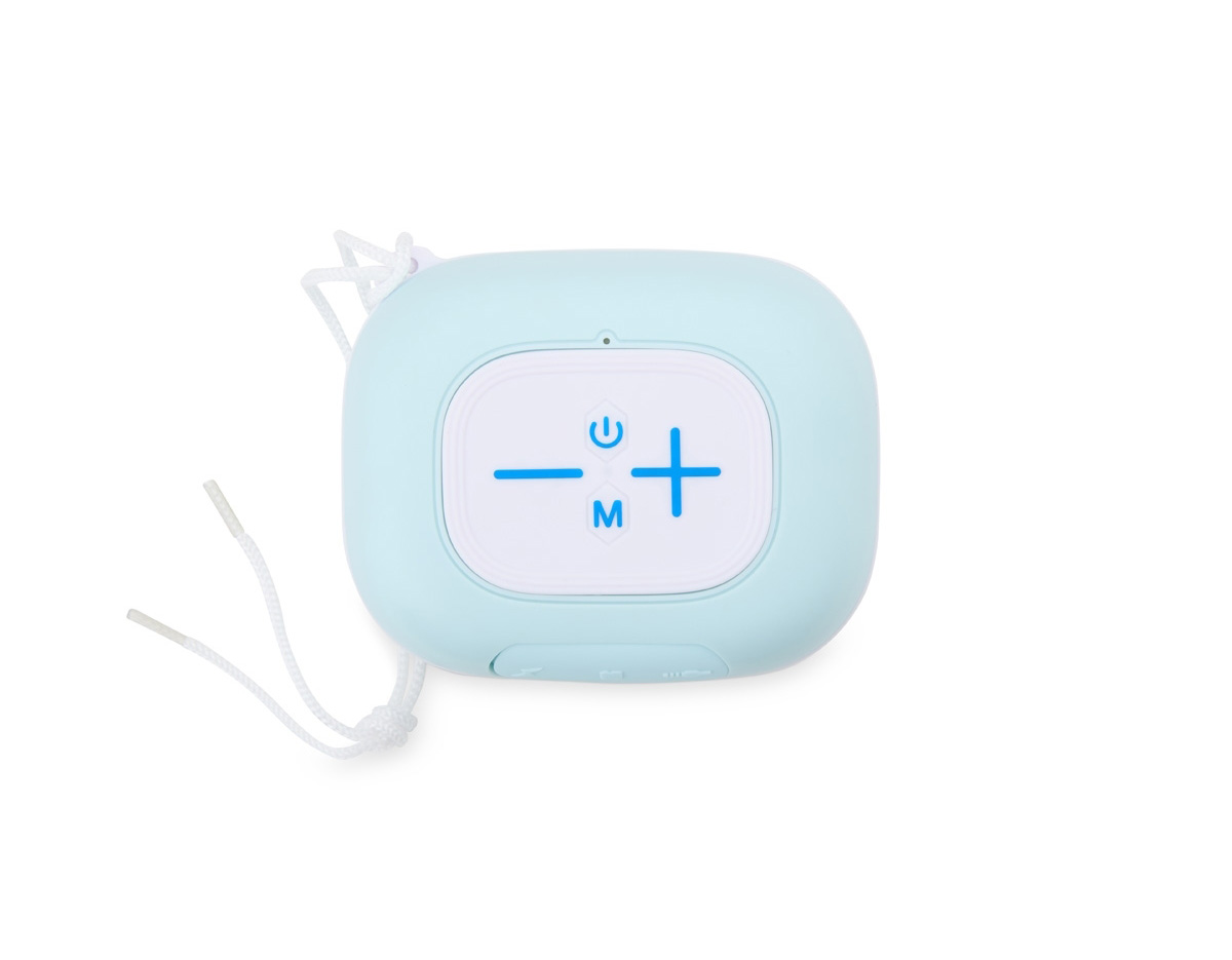 Leve suas músicas para qualquer lugar com esta incrível caixa de som Bluetooth portátil! Compacta, multifuncional e feita em plástico resistente, ela proporciona uma experiência sonora potente e versátil. Com dois modos de uso, você pode conectar via Bluetooth para reproduzir suas playlists favoritas ou sintonizar suas estações preferidas com o rádio FM. Sua tecnologia TWS permite sincronizar duas caixas de som, criando um som estéreo envolvente e imersivo com potência excepcional. Os controles são simples e intuitivos, tornando o uso prático e descomplicado. Acompanha cabo tipo-C e cabo P2, garantindo compatibilidade com diversos dispositivos. Tenha qualidade sonora e conveniência ao alcance das mãos com esta caixa de som!