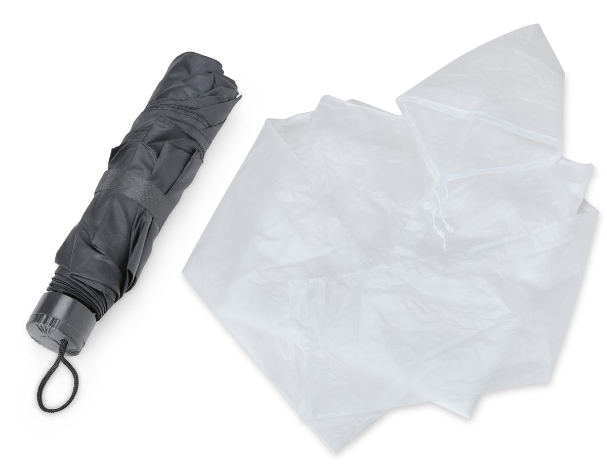 Encare qualquer mudança de clima com o nosso kit capa de chuva e guarda-chuva. Feito para quem busca praticidade e proteção durante os dias chuvosos, o nosso guarda-chuva de nylon conta com uma estrutura reforçada de 7 varetas de aço, botão de abertura, alça para segurar ou enganchá-lo quando não estiver em uso e uma capinha protetora. Essa é a combinação ideal para proteger a parte superior do corpo, enquanto a capa de chuva, feita em plástico resistente, garante proteção para o restante. Além disso, a capa possui touca com cordão ajustável e fechamento por botões de pressão. Ambos os itens vêm em um estojo único de nylon, com alça ajustável para fechamento seguro e mosquetão para prender em malas ou mochilas, oferecendo mais praticidade durante as mudanças de clima.