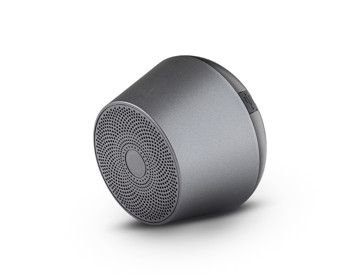 Transforme sua experiência musical com essa caixinha de som, uma combinação perfeita de potência, portabilidade e estilo. Com som nítido, graves marcantes e tecnologia Bluetooth, ela oferece áudio de alta qualidade. Compacta e elegante, é fácil de levar para qualquer lugar, seja na praia, em festas ou no conforto de casa. Pequena no tamanho, gigante no desempenho!