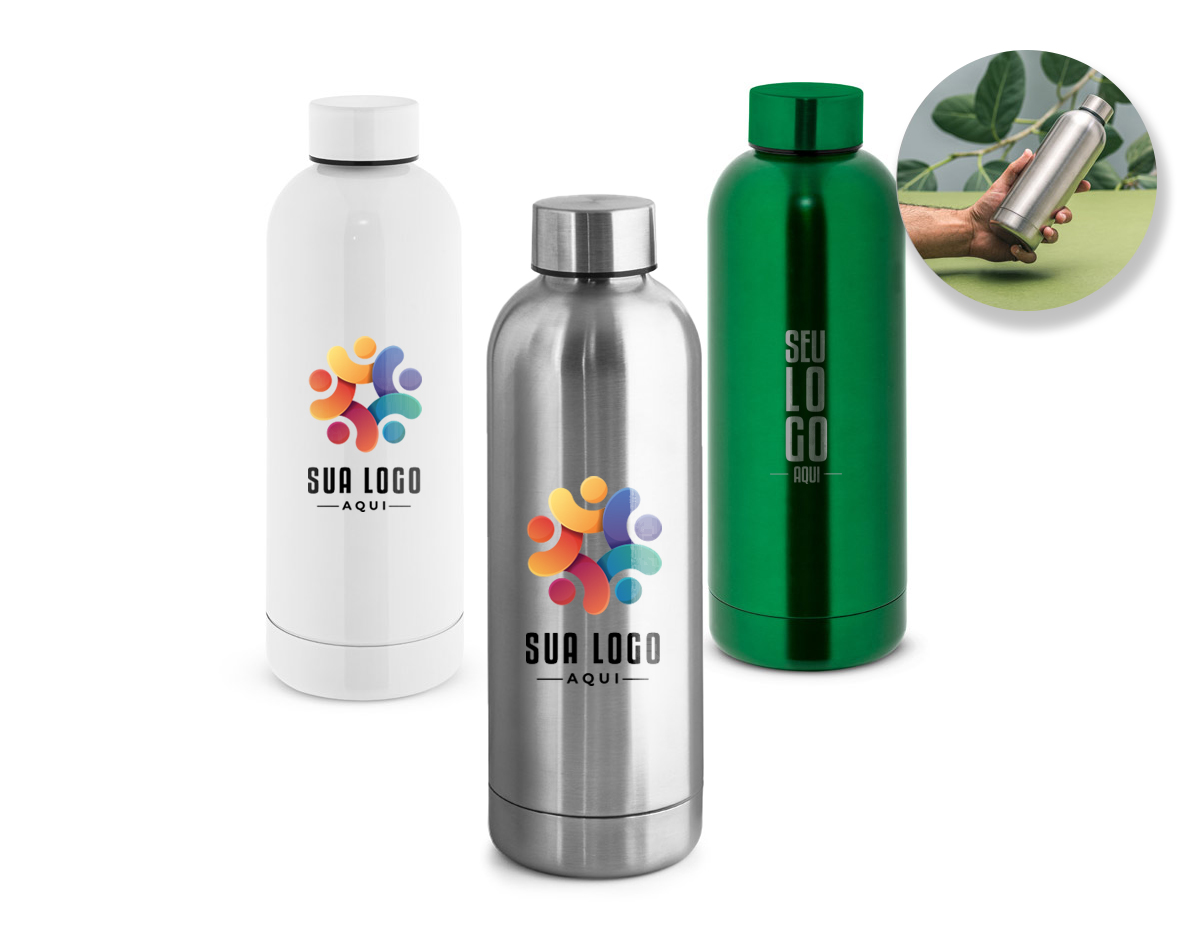 Garrafa de aço inoxidável (90% reciclado) com parede dupla e isolamento a vácuo. Acabamento metálico fosco para um toque sofisticado.