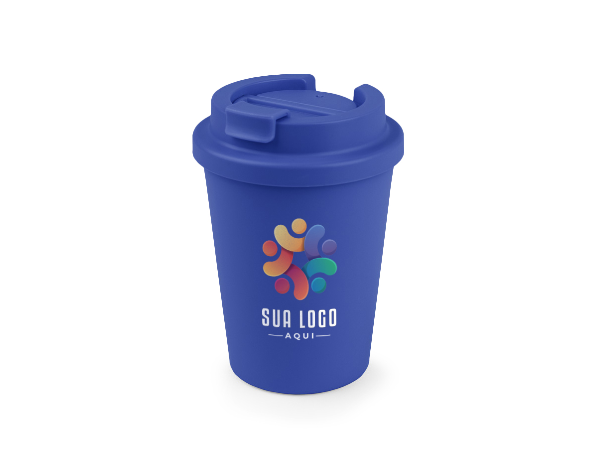 Copo fabricado em plástico RPET, com capacidade de 400ml. Conta com tampa rosqueável, garantindo maior segurança no transporte de líquidos. Ideal para uso cotidiano, é uma opção prática e funcional.