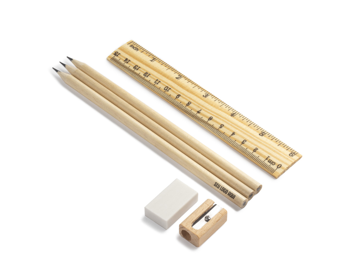 Kit Escritório sustentável, composto por 3 lápis de bambu reciclado, 1 apontador de bambu reciclado, 1 régua de bambu reciclado de 15 cm e 1 borracha. Ideal para quem busca praticidade e respeito ao meio ambiente no dia a dia.