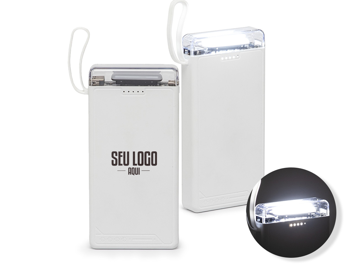 Carregador power bank de 10.000mAh com lanterna e múltiplas saídas. Produzido em plástico, este power bank possui indicadores de bateria e vem equipado com quatro cabos de carregamento, eliminando a necessidade de transportar cabos extras. Compatível com entradas V8, Tipo-C, Lightning e USB, praticidade é o sinônimo deste carregador. Com alça de borracha e um tamanho compacto para um transporte discreto, ele possui uma capacidade real de 6.000mAh para manter os dispositivos sempre carregados. Acompanha cabo USB-V8.