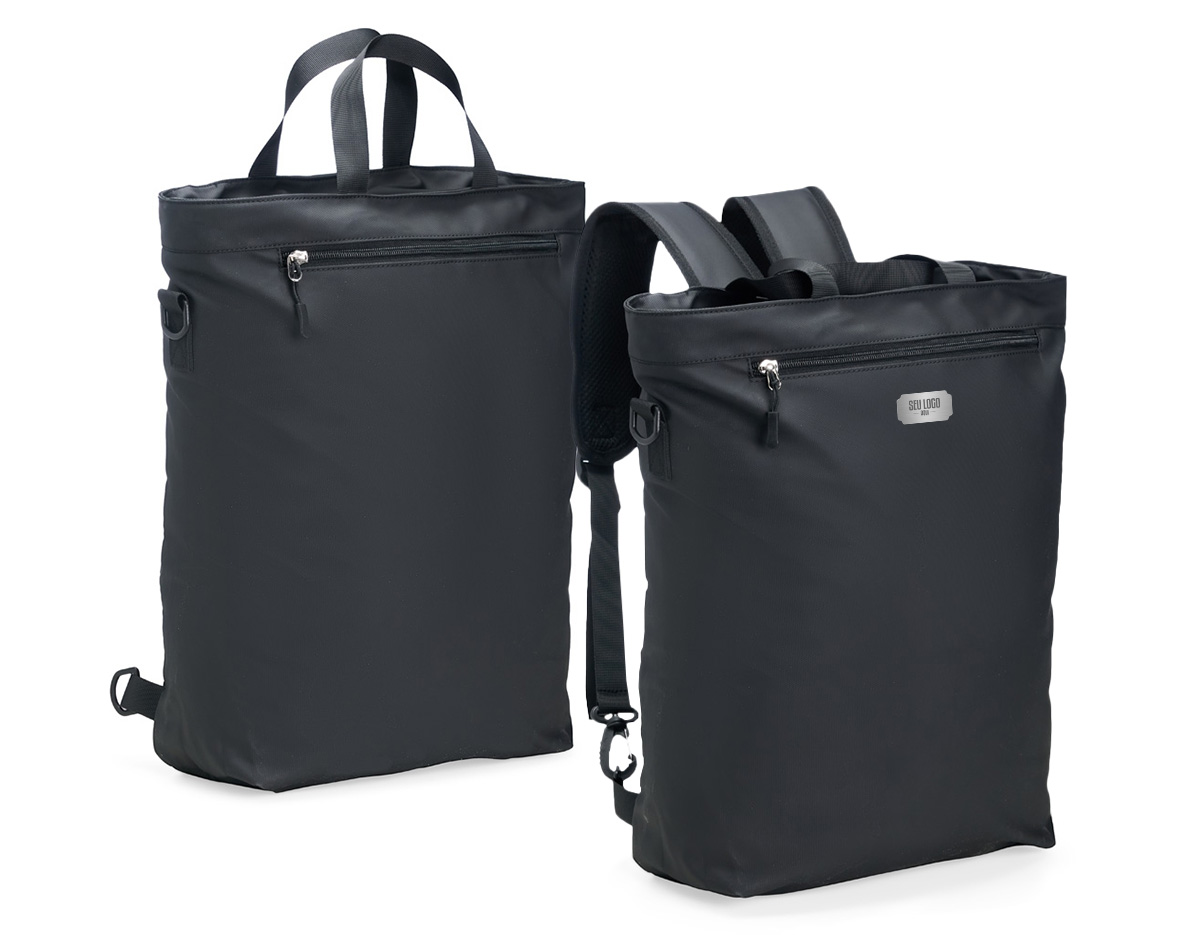 Nossa Mochila de PU 18L é a solução perfeita para te acompanhar nas mais diversas necessidades, podendo ser utilizada de três formas, se adaptando facilmente a diferentes ocasiões. Com um design moderno e descontraído, inspirado no formato saco, é feita em PU resistente à água e conta com três compartimentos: um frontal, outro na parte traseira, onde as alças podem ser guardadas quando usada como bolsa e, quando utilizada no modo mochila, esse espaço se transforma em mais um compartimento. Já o compartimento principal oferece amplo espaço e um bolso com zíper para manter itens menores acessíveis e fáceis de encontrar. Além disso, possui alças de mão e uma alça transversal removível, proporcionando ainda mais versatilidade. Seu design flexível a torna uma excelente escolha para quem busca uma bolsa funcional e estilosa.