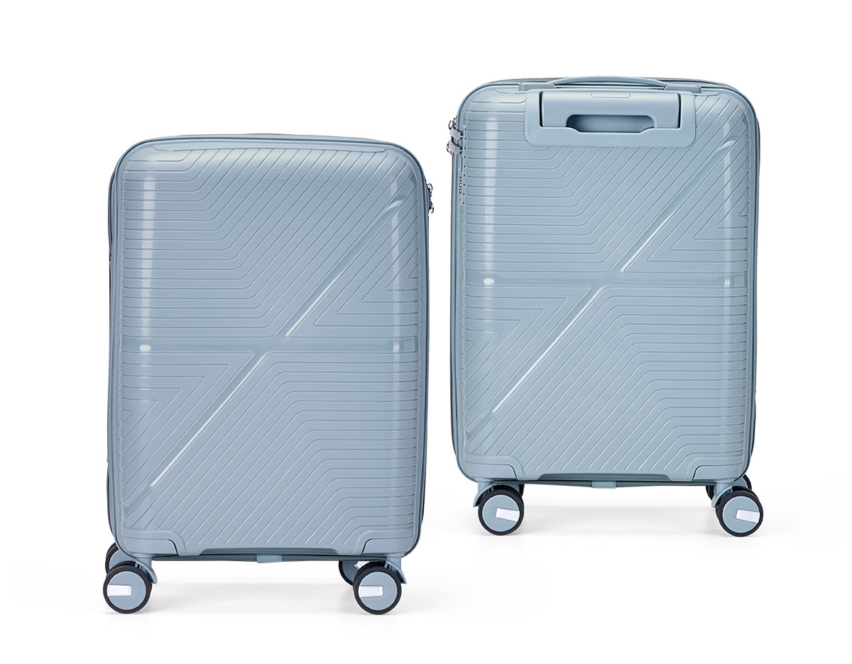Projetada para oferecer praticidade e conforto, esta mala une o plástico resistente a um design exclusivo. Perfeita para qualquer viagem, ela apresenta um interior inteligente com divisória equipada com bolso em tela e cinta compressora, garantindo organização e segurança para os seus pertences. Com 4 rodas com giro 360°, proporciona locomoção suave em qualquer direção. O puxador ergonômico ajustável, a alça de mão e o cadeado TSA agregam proteção, mobilidade e facilidade no manuseio.