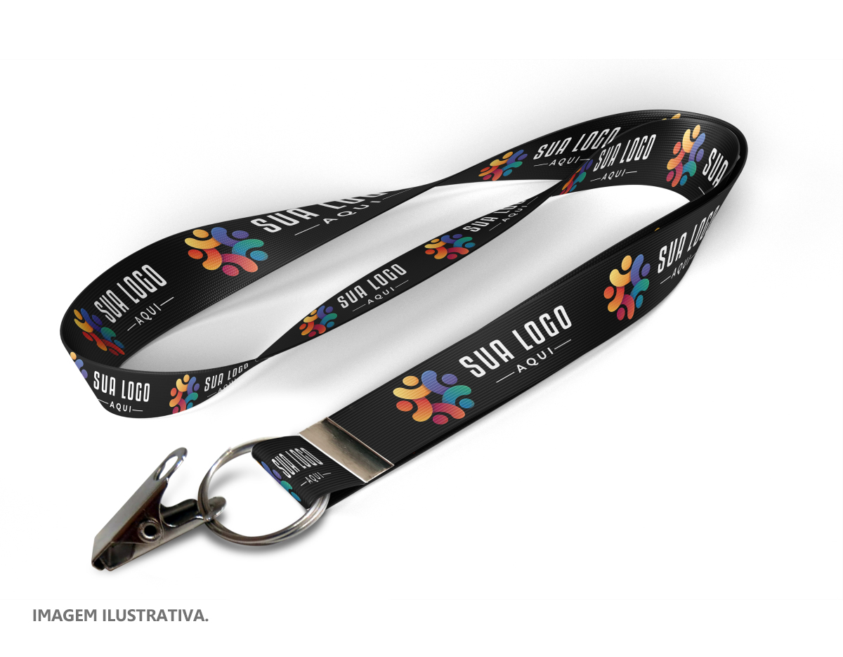 Cordão de 120 cm de comprimento e 2,5 cm de largura, com jacaré na argola, ideal para oferecer segurança no fechamento e praticidade no uso. Sua estrutura robusta e o detalhe do jacaré proporcionam resistência e um toque funcional para o dia a dia.