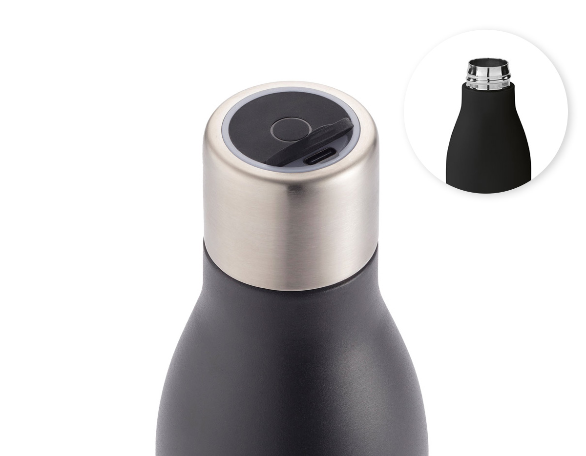 Garrafa em aço inox (90% reciclado) de parede dupla térmica, isolada a vácuo. Garrafa com sistema de auto-sanitização UV que inativa vírus e bactérias que estejam na sua garrafa, tornando a sua bebida mais segura. Capacidade até 500 mL