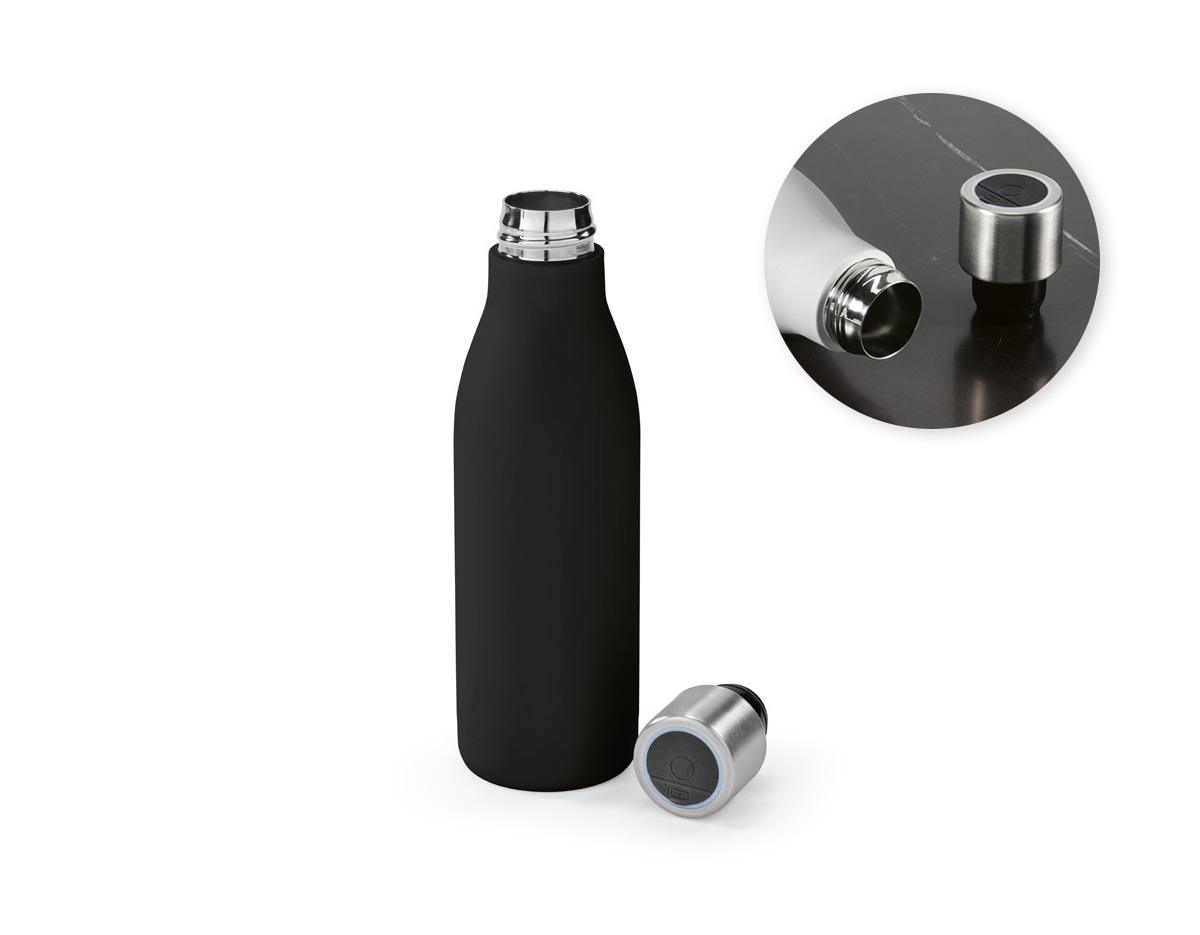 Garrafa em aço inox (90% reciclado) de parede dupla térmica, isolada a vácuo. Garrafa com sistema de auto-sanitização UV que inativa vírus e bactérias que estejam na sua garrafa, tornando a sua bebida mais segura. Capacidade até 500 mL