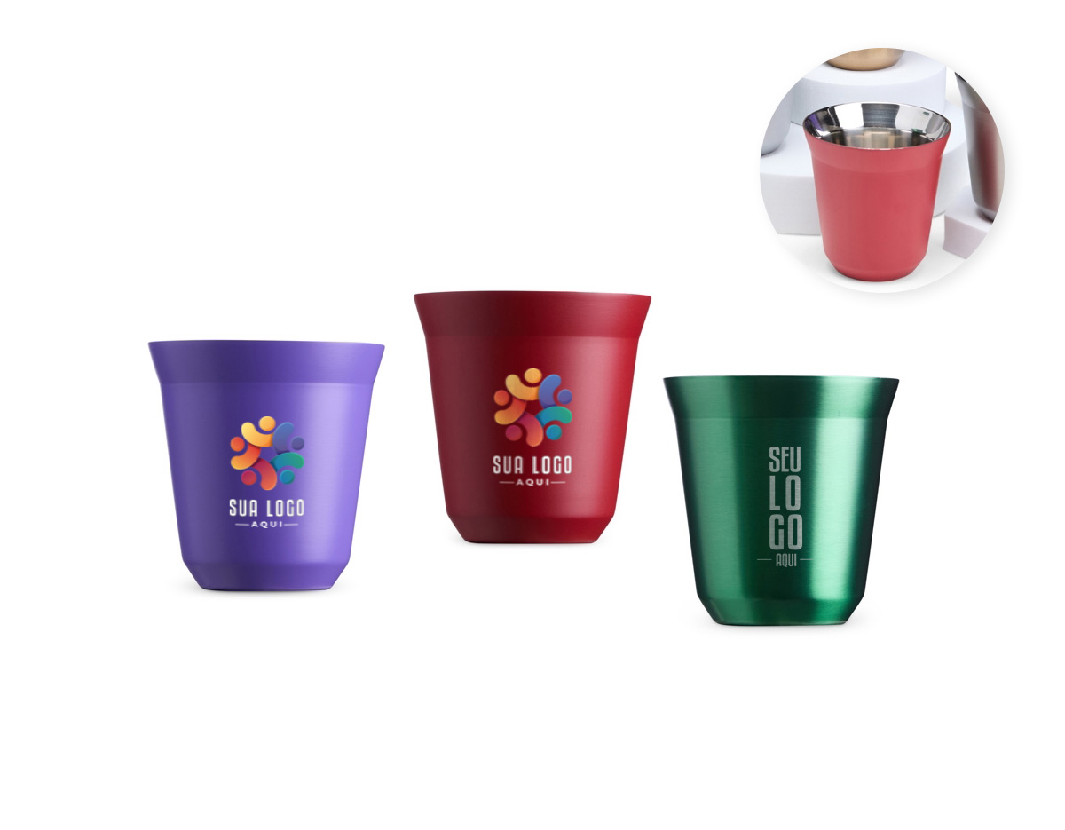 Este copo térmico de inox, com capacidade de 150ml, é ideal para manter sua bebida na temperatura certa por mais tempo. Compacto e resistente, é perfeito para café, chá ou até água, tornando sua pausa mais agradável e prática.