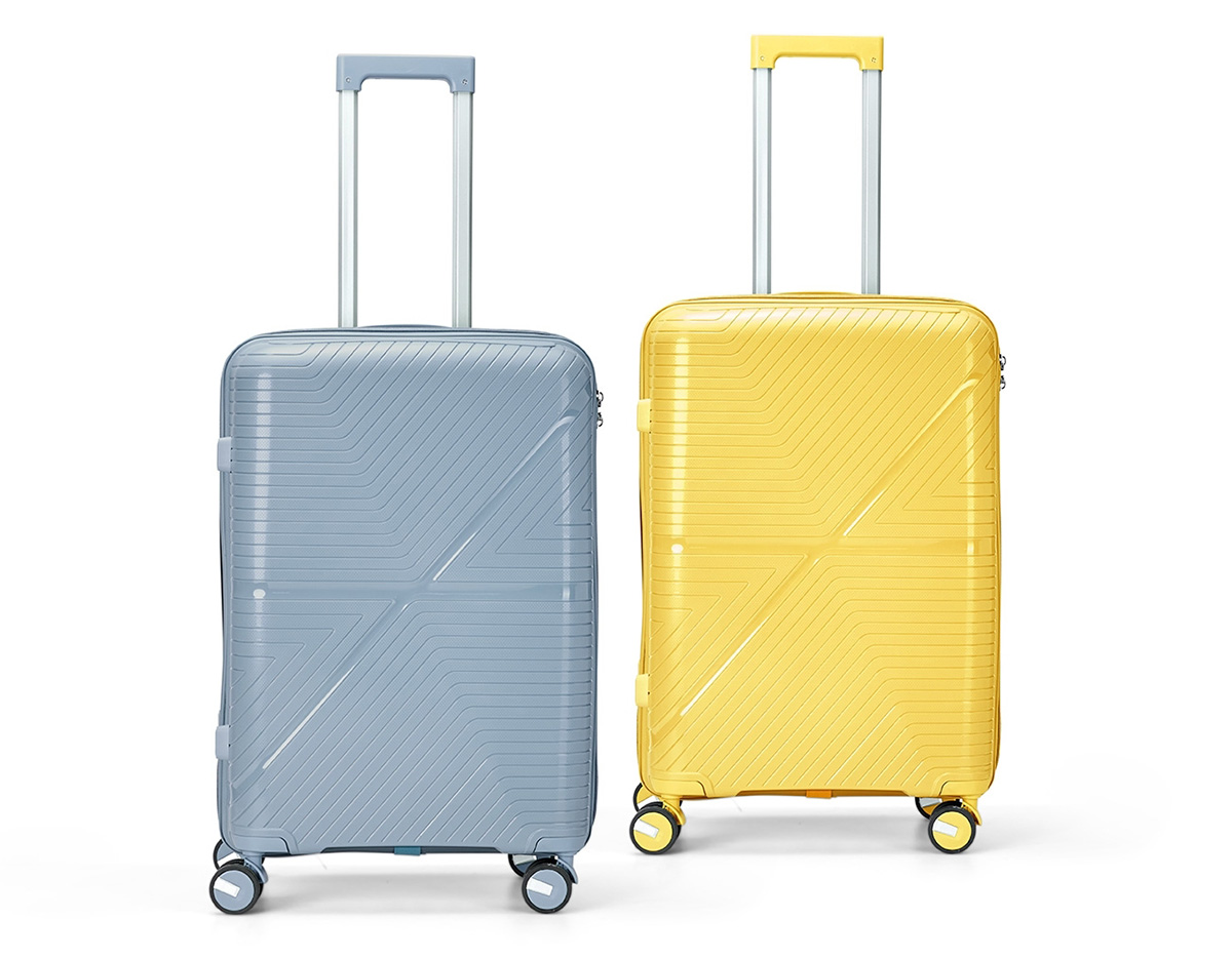 Projetada para oferecer praticidade e conforto, esta mala une o plástico resistente a um design exclusivo. Perfeita para qualquer viagem, ela apresenta um interior inteligente com divisória equipada com bolso em tela e cinta compressora, garantindo organização e segurança para os seus pertences. Com 4 apoios laterais para maior estabilidade e 4 rodas com giro 360°, proporciona locomoção suave em qualquer direção. O puxador ergonômico, as duas alças de mão e o cadeado TSA agregam proteção, mobilidade e facilidade no manuseio. Ideal para quem busca espaço, funcionalidade e segurança em suas viagens.
