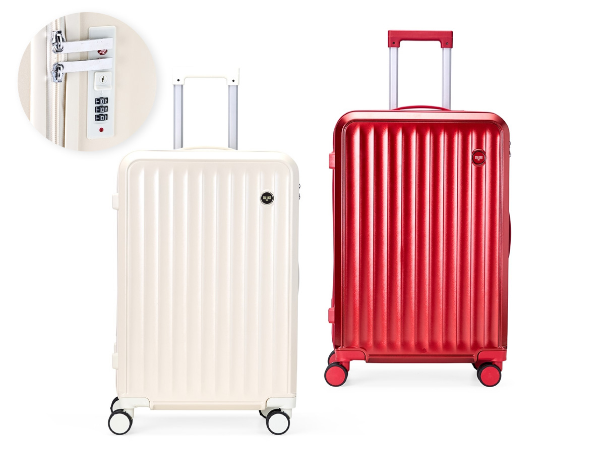 Pensada para tornar as viagens mais práticas e confortáveis, esta mala combina estrutura resistente com design exclusivo e espaço para personalização. Leve e ideal para acompanhar suas viagens, ela conta com espaço interno com divisória, que contém bolso em tela e outro espaço com cinta compressora para manter tudo no lugar. Além disso, conta com 4 apoios laterais para descanso e 4 rodas com giro 360°, oferecendo facilidade de locomoção em qualquer direção. Seu puxador ergonômico ajustável, 2 alças de mãos e cadeado TSA garantem máxima proteção e mobilidade. A escolha perfeita para quem busca uma mala espaçosa, fácil de manusear e que proporciona praticidade e segurança durante as viagens.