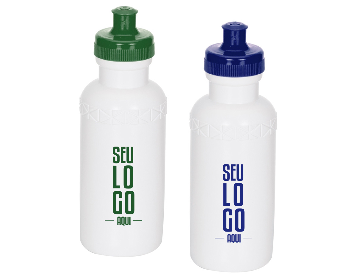 Squeeze de 500ml feito em plástico resistente, ideal para hidratação no dia a dia ou em atividades físicas. Possui detalhe em relevo na parte superior para melhor pegada e tampa de bico em plástico com rosqueamento seguro. Leve, prático e funcional.