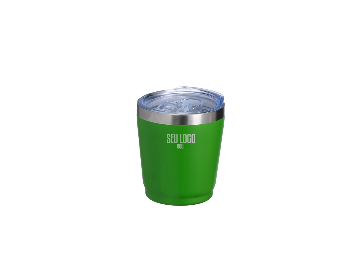 Bebida gelada do início ao fim, sem complicação! Com capacidade de 200 ml, nosso copo térmico em inox foi projetado para proporcionar uma experiência refrescante e saborosa a cada gole. A parte interna preserva o frescor da bebida, enquanto a tampa com bocal, trava de segurança e vedação em silicone mantém tudo seguro e sem vazamentos. É ideal para o uso diário, oferecendo praticidade e proteção para tornar qualquer momento ainda mais gostoso. Experimente o melhor da bebida na temperatura ideal!