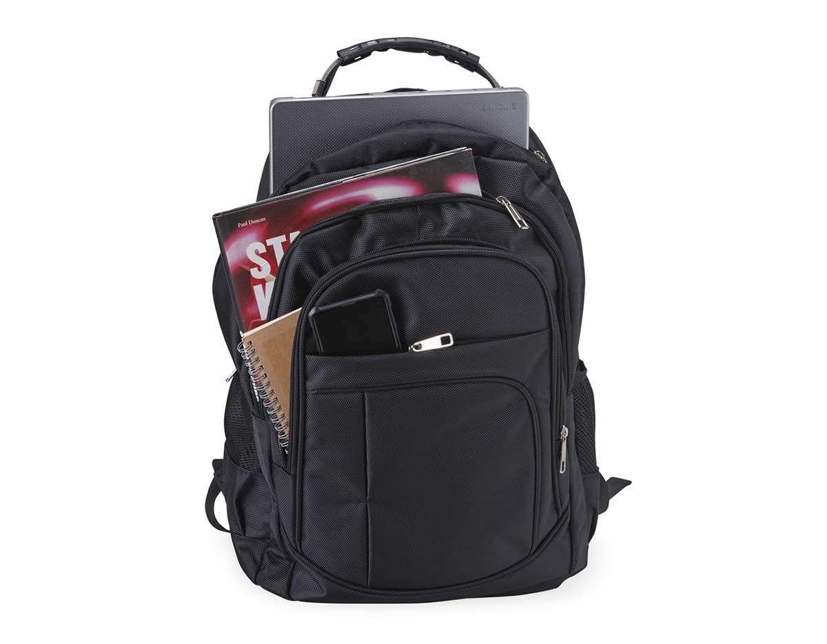 Mochila nylon 30L com 4 compartimentos, bolso p/ notebook 15,6", bolsos laterais em malha, 2 alças de mão e costas com revestimento espumado.