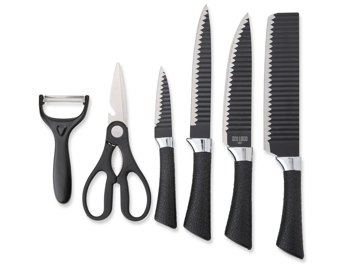 Kit culinário com 6 peças em inox: 4 facas, tesoura e descascador. Cabos aderentes e estojo com fecho imantado garantem praticidade, segurança e organização na cozinha.
