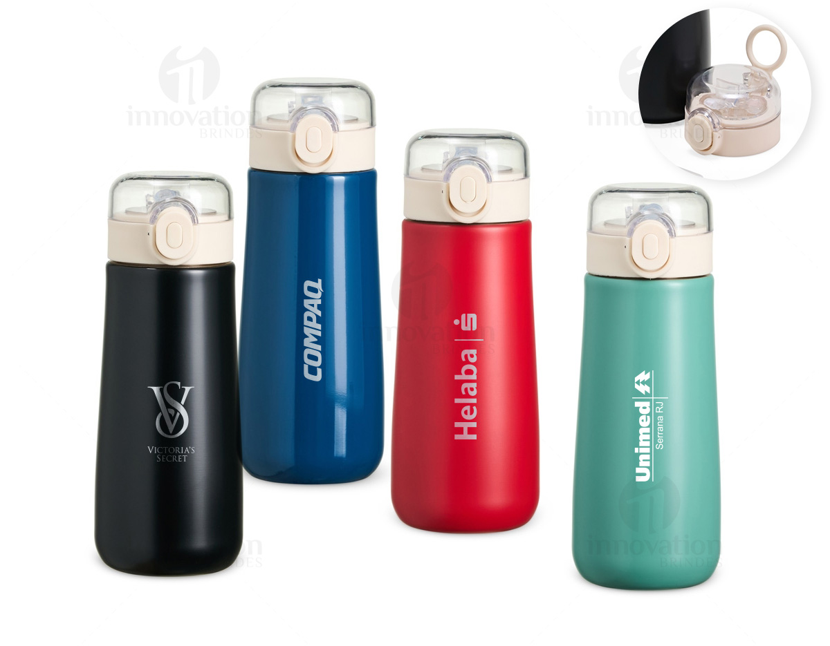 Garrafa Térmica feita em Inox 304, capacidade 500ml. Tampa rosqueável com botão de acionamento para abrir a tampa protetora do bocal. Acompanha bico de silicone e canudo plástico.