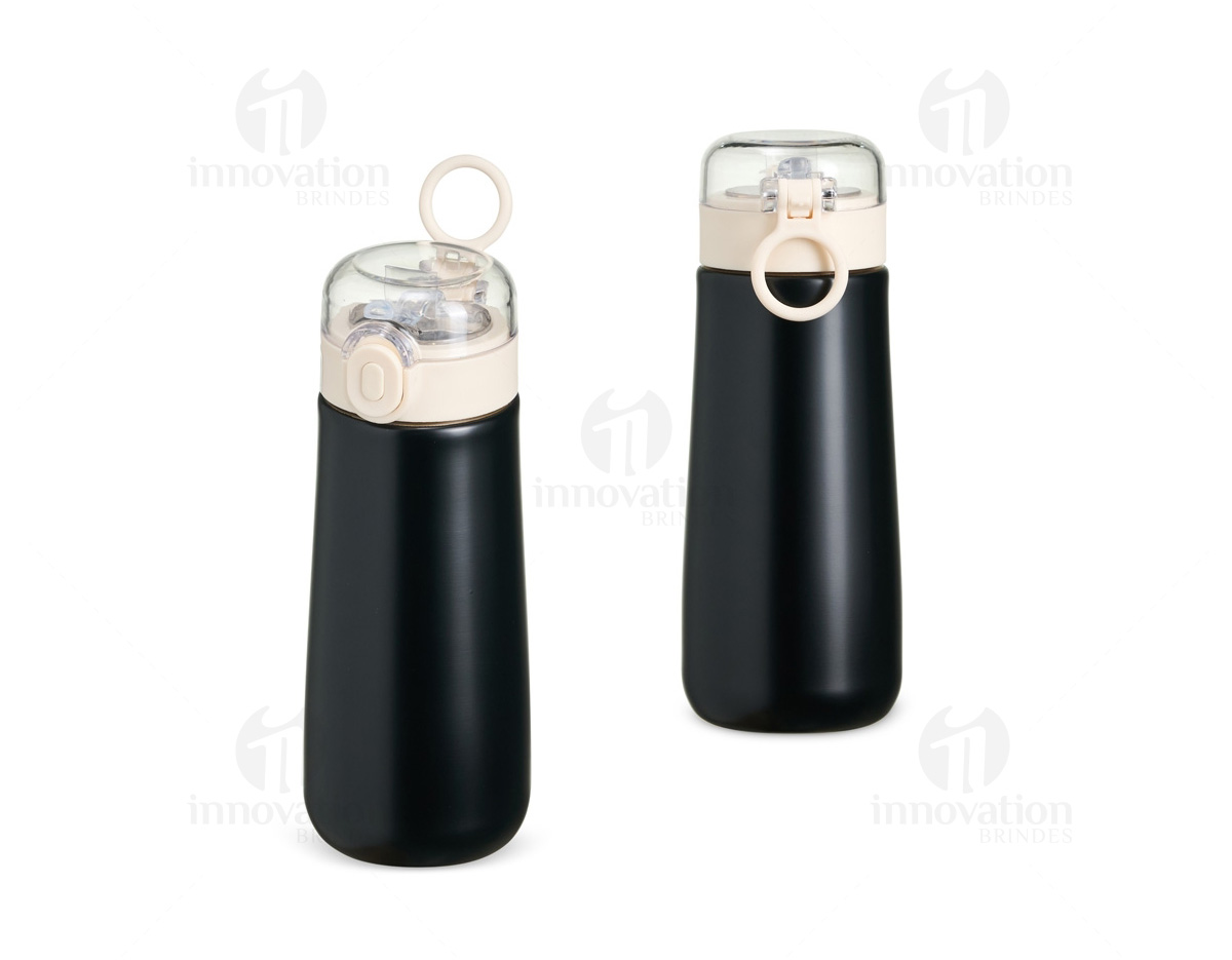 Garrafa Térmica feita em Inox 304, capacidade 500ml. Tampa rosqueável com botão de acionamento para abrir a tampa protetora do bocal. Acompanha bico de silicone e canudo plástico.