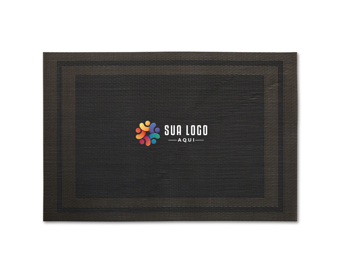Proteção sem abrir mão do design! Jogo americano feito em PVC resistente e fácil de limpar, ideal para compor mesas de forma funcional, ajudando a proteger superfícies contra calor, líquidos e sujeiras.