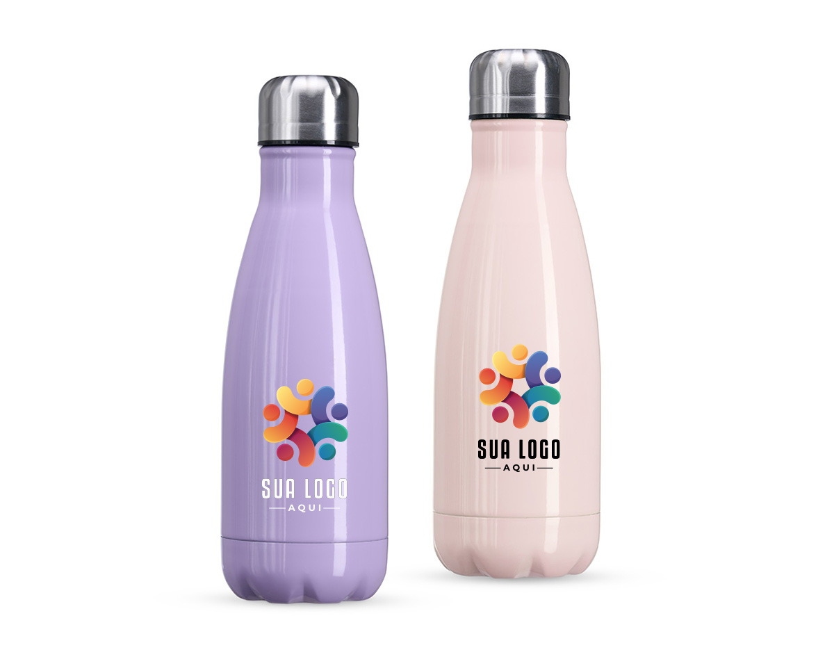 Garrafa de inox com capacidade de 540ml, ideal para o dia a dia. Possui acabamento brilhante e tampa rosqueável, combinando simplicidade e elegância para acompanhar a rotina com praticidade.