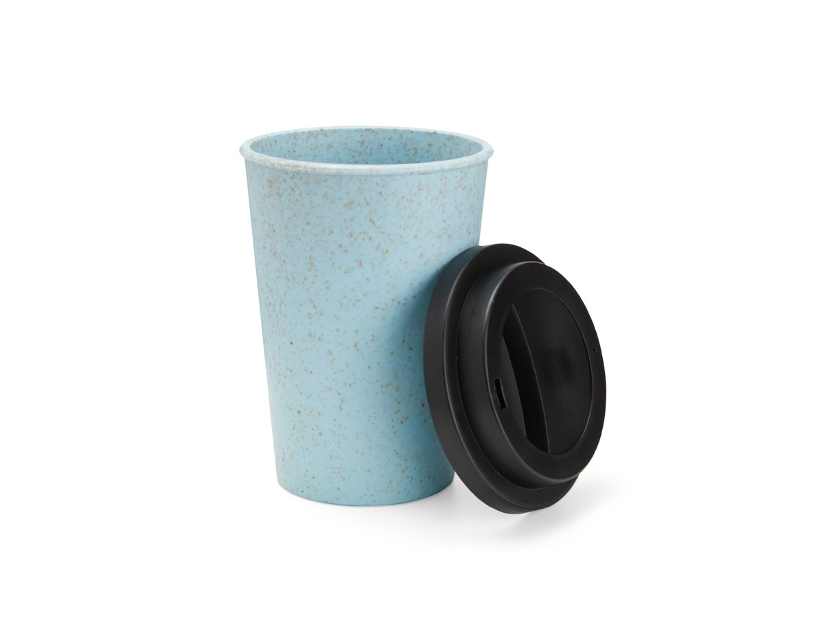 Copo de 450ml feito em fibra de arroz e polipropileno, livre de BPA. Acompanha tampa com bocal para facilitar o consumo de bebidas.