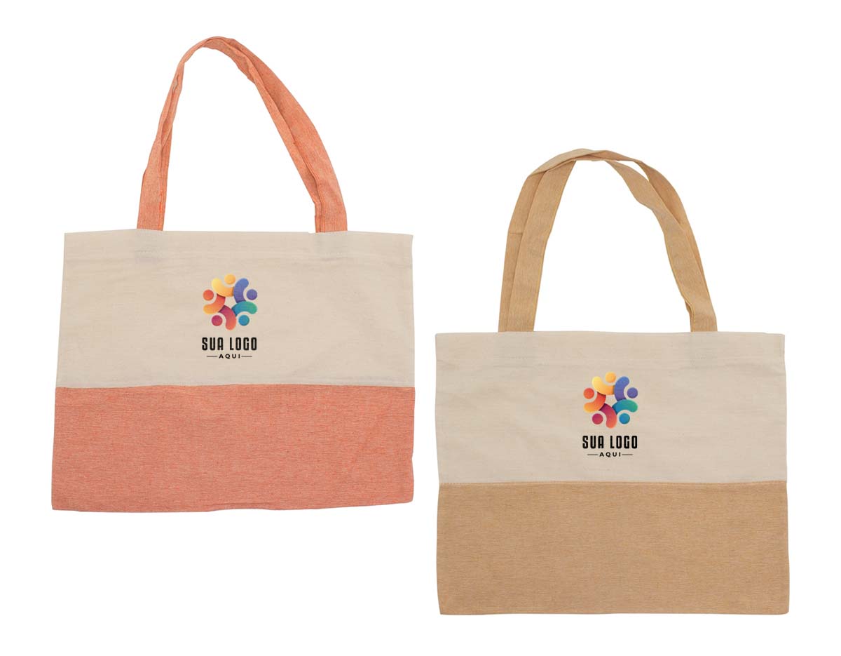 Sacola ecológica confeccionada em algodão resistente, com alças costuradas na parte interna para maior durabilidade, conforto no uso e acabamento mais discreto e elegante.