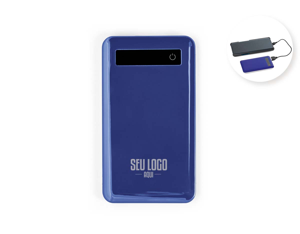 Bateria portátil slim em ABS e aço inox, com tela touch e indicador de carga. Bateria polímero de lítio com capacidade de 4.000 mAh e tempo de vida = 500 ciclos, com porta de entrada micro USB e porta de saída USB-A. Incluso cabo USB-A / micro USB para carregar a bateria