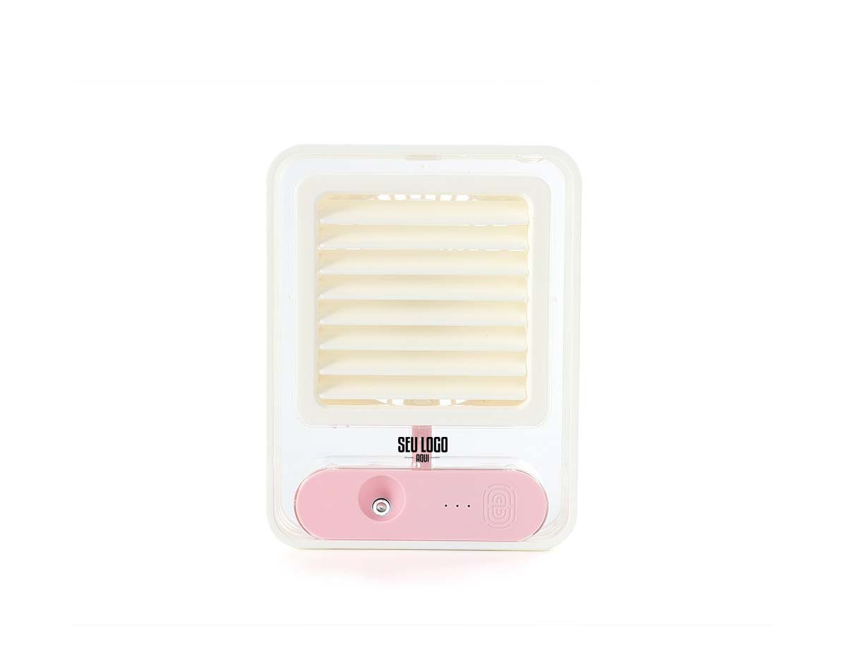 Climatizador portátil recarregável com 3 intensidades de ventilações e luzes led multicoloridas. Feito em plástico polipropileno, o climatizador pode ser utilizado exclusivamente como umidificador, ventilador ou ambas funções. Cabo tipo-C incluso.