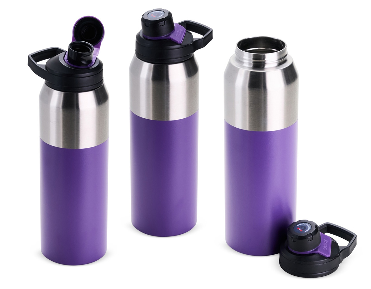 Com capacidade para 1l, feita de aço inoxidável com parede dupla e alça integrada, esta garrafa se destaca por sua tampa protetora magnética, que ao abri-lá fica firme no lugar, garantindo mais comodidade mesmo em movimento.