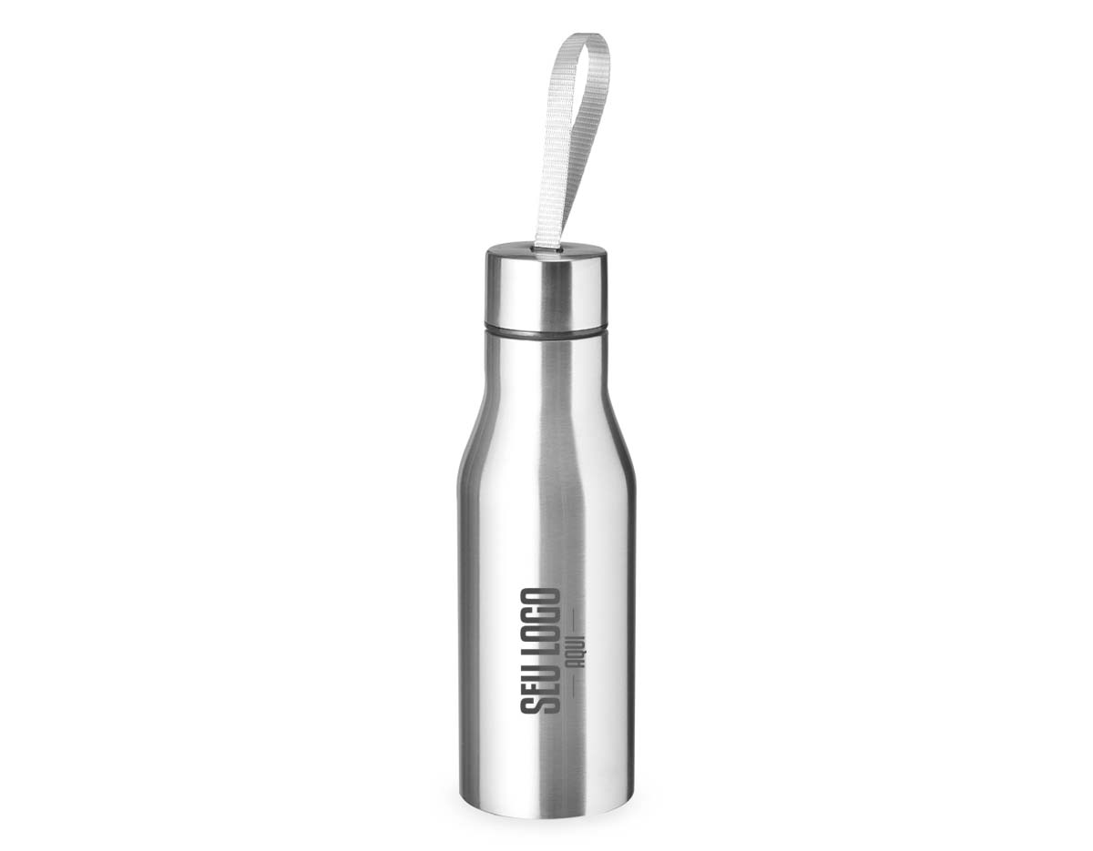 Garrafa de inox com capacidade de 500ml, equipada com tampa rosqueável e alça de nylon embutida na tampa, facilitando o transporte. Resistente e funcional para uso diário.