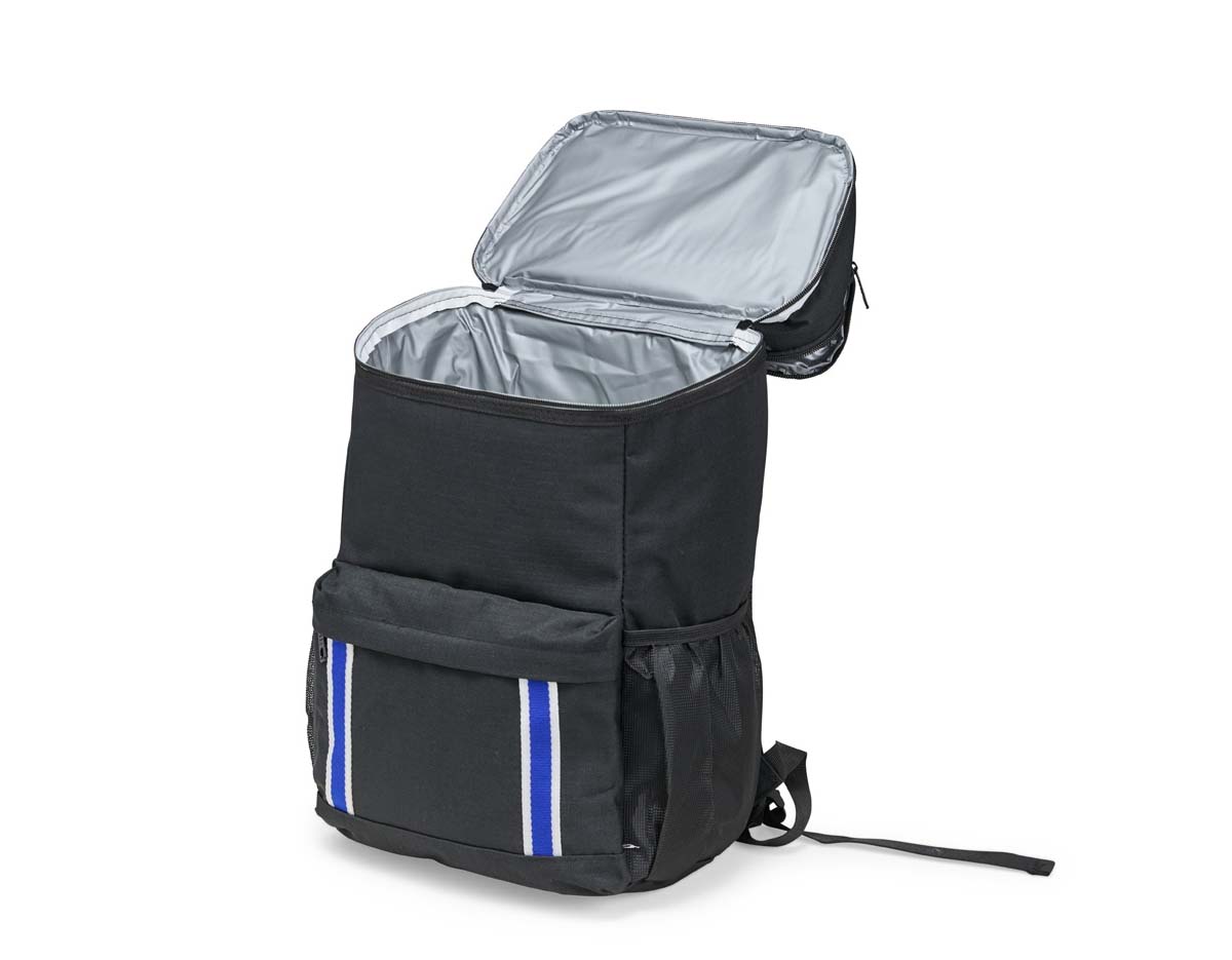 Mochila térmica com capacidade de 18?L, ideal para manter alimentos e bebidas frescos por mais tempo. Feita em poliéster impermeável e revestimento interno em PEVA atóxico, possui bolso superior de 1,5?L também térmico, bolso frontal para utensílios e dois bolsos laterais em tela.