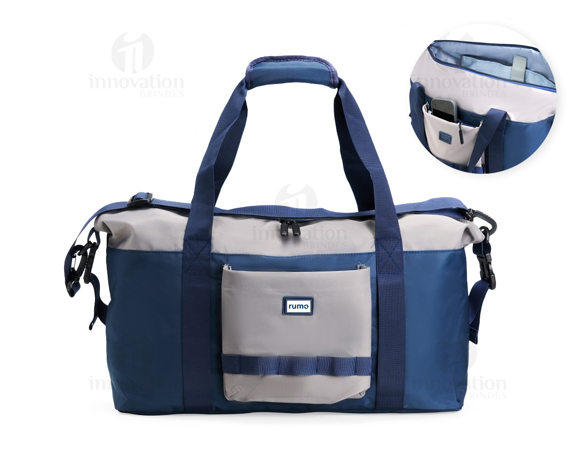 Bolsa esportiva de 18?L feita em poliéster e malha, resistente à água. Ideal para transportar uniformes, calçados e equipamentos, possui dois bolsos internos e dois externos. Conta com alças de mão com fecho em velcro e alça transversal removível e ajustável, oferecendo praticidade no transporte.