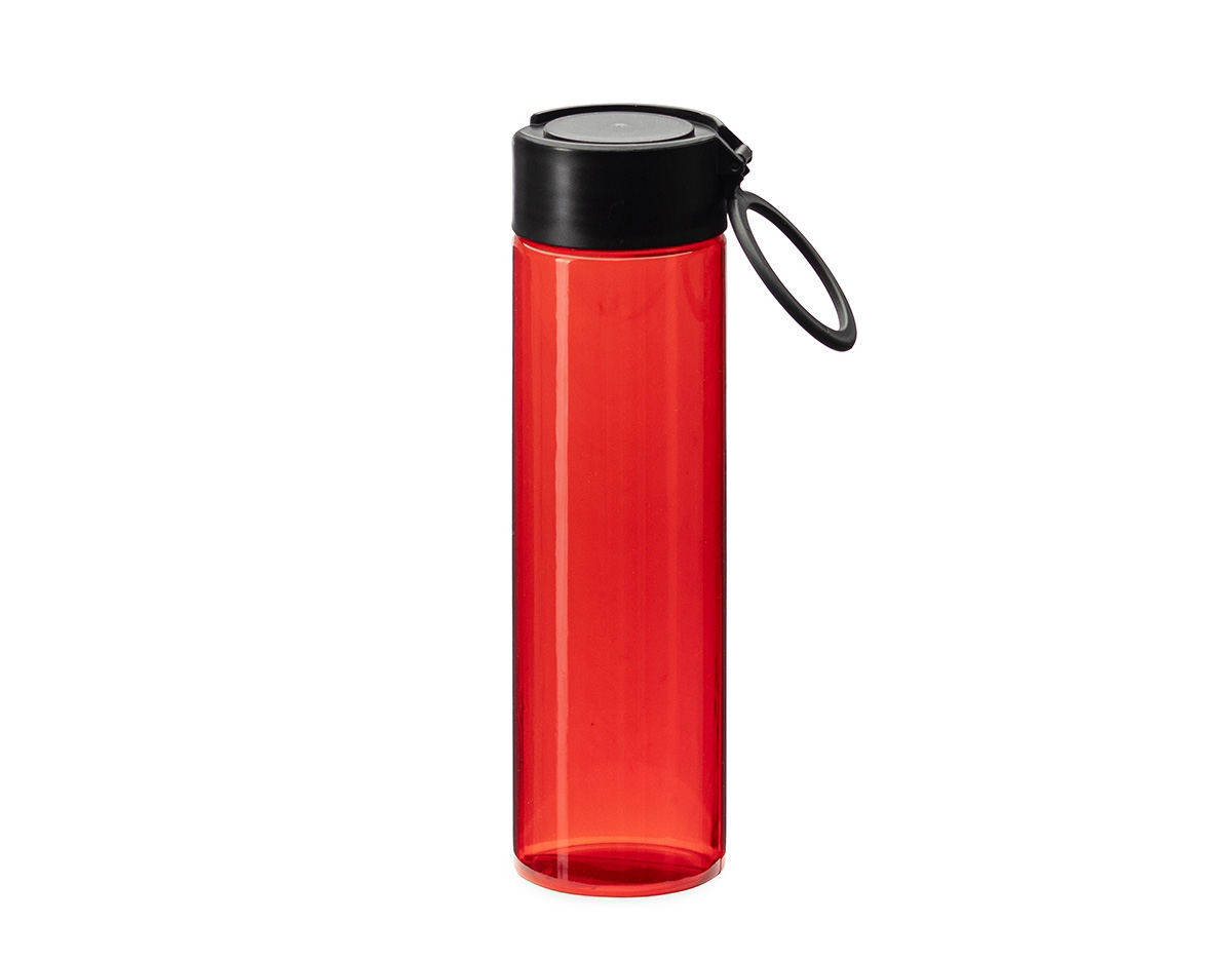 Ideal para acompanhar sua rotina com praticidade, esta garrafa é a escolha perfeita para manter a hidratação em dia em qualquer lugar. Fabricada em PVC resistente e leve, possui capacidade de 700ml, tampa rosqueável segura e alça circular integrada, que facilita o transporte na mão ou permite pendurar em mochilas, ganchos e alças. Funcional e versátil, é perfeita para o dia a dia, atividades ao ar livre, trabalho ou academia.