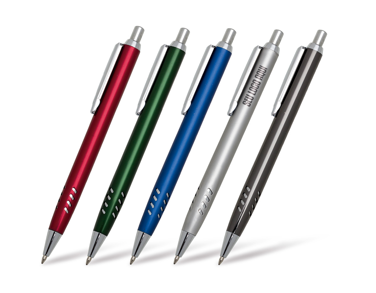 Caneta fabricada em metal, equipada com carga esferográfica na cor azul. Seu mecanismo de acionamento é feito por clique, proporcionando praticidade no uso.